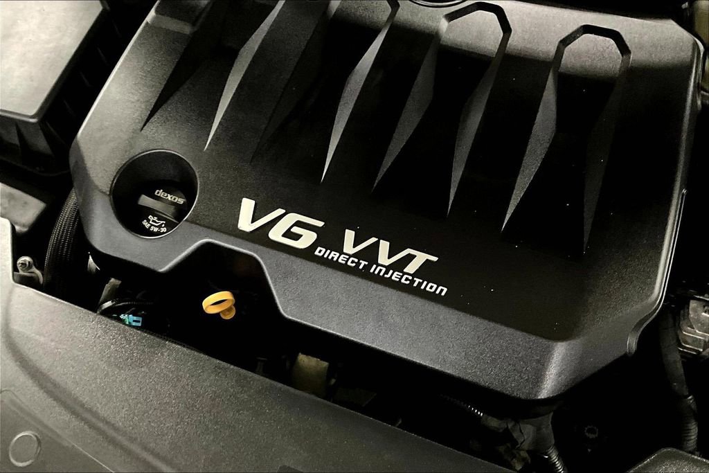 Used 2015 Cadillac XTS Luxury image 30