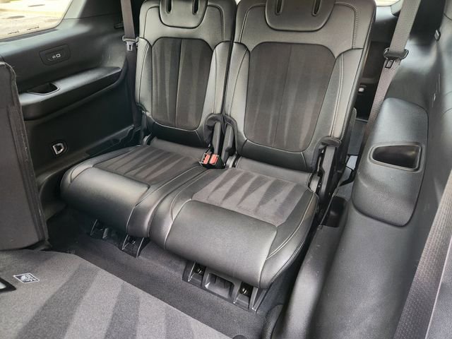 Used 2024 Jeep Grand Cherokee L Laredo image 22