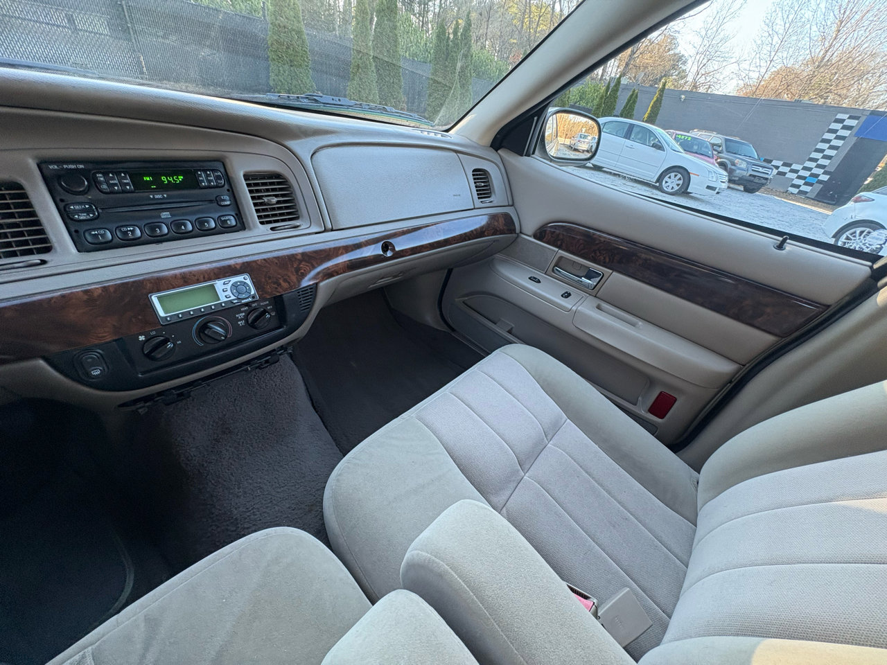 Used 2005 Mercury Grand Marquis GS image 18