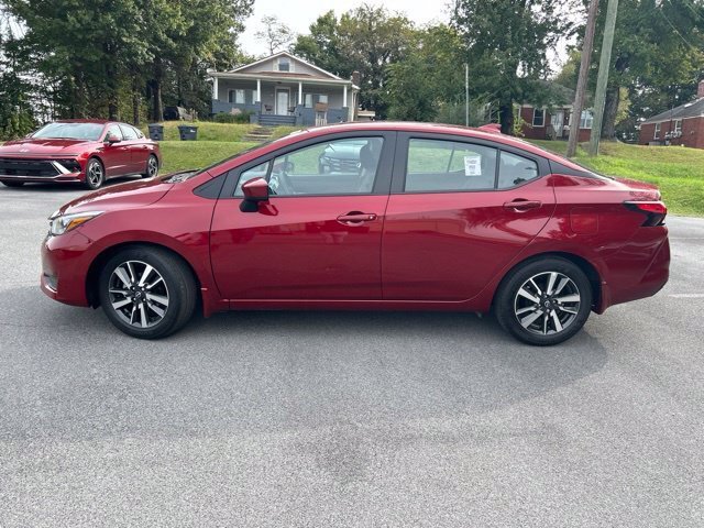 Used 2025 Nissan Versa SV w/ Trunk Package FWD image 2
