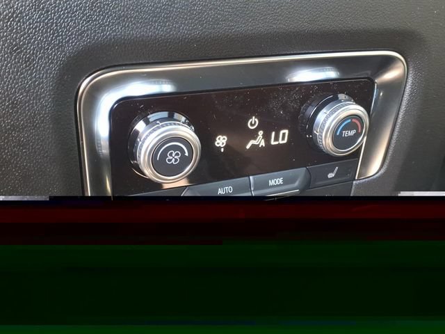 New 2026 GMC Yukon Denali w/ Sun & Power Step Package AWD/4WD image 17
