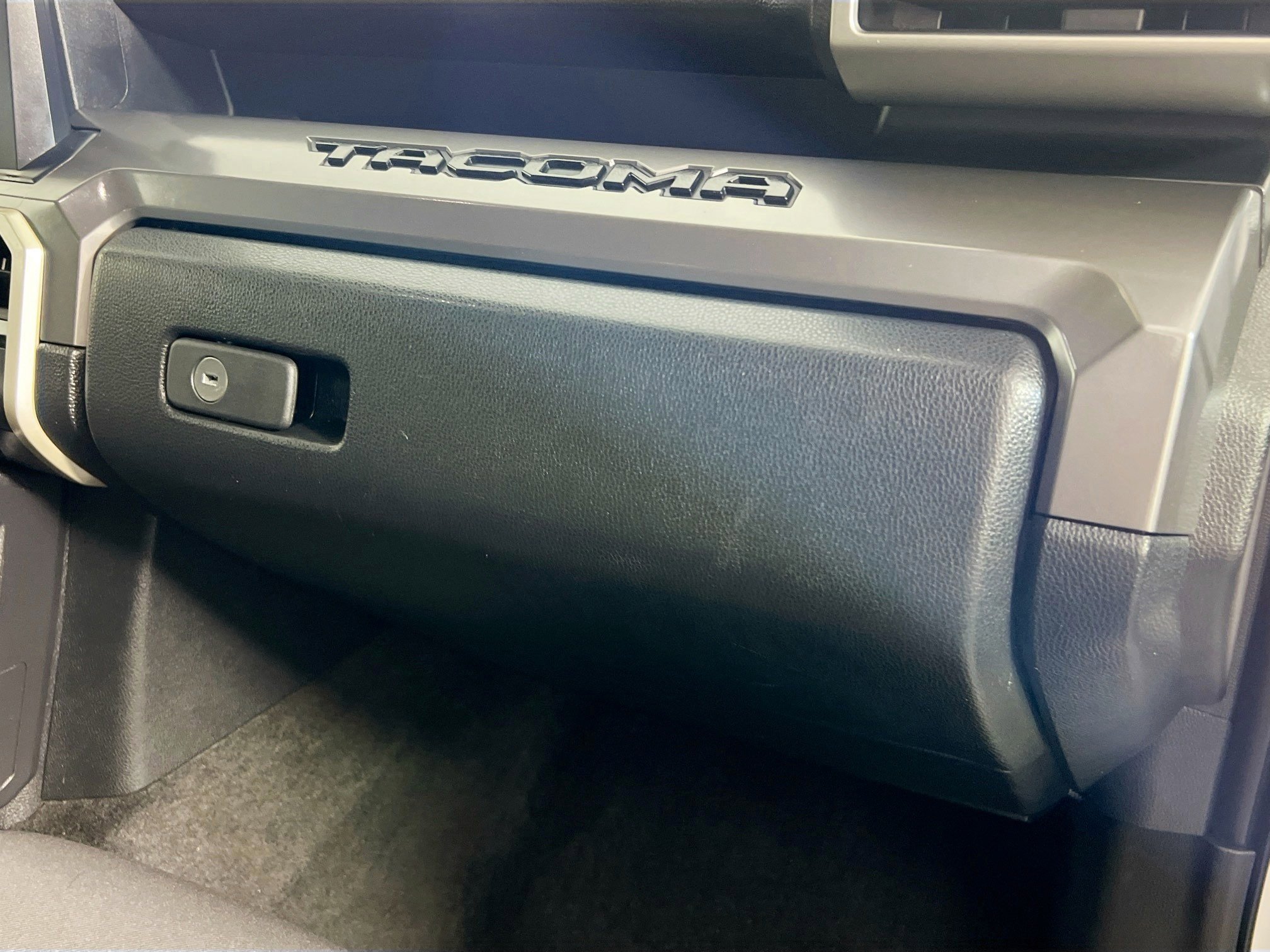 Used 2024 Toyota Tacoma SR5 image 35