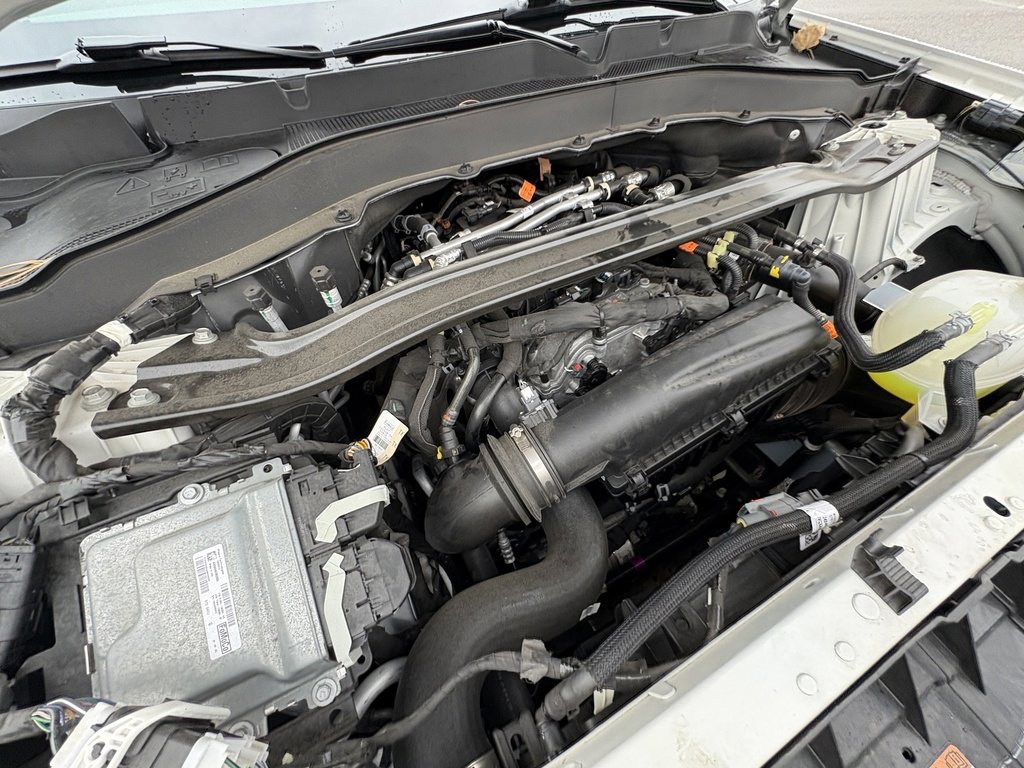 Used 2025 Ford Explorer ST-Line image 17