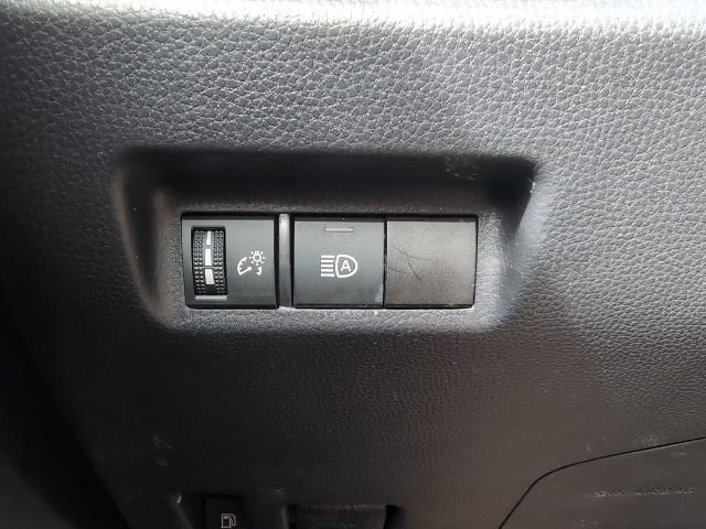 Used 2025 Toyota RAV4 XLE image 17