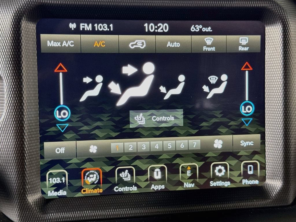 Used 2023 Jeep Wrangler Unlimited Sahara AWD/4WD image 33