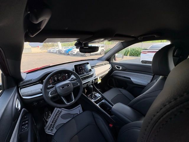 New 2026 Jeep Compass Latitude image 19
