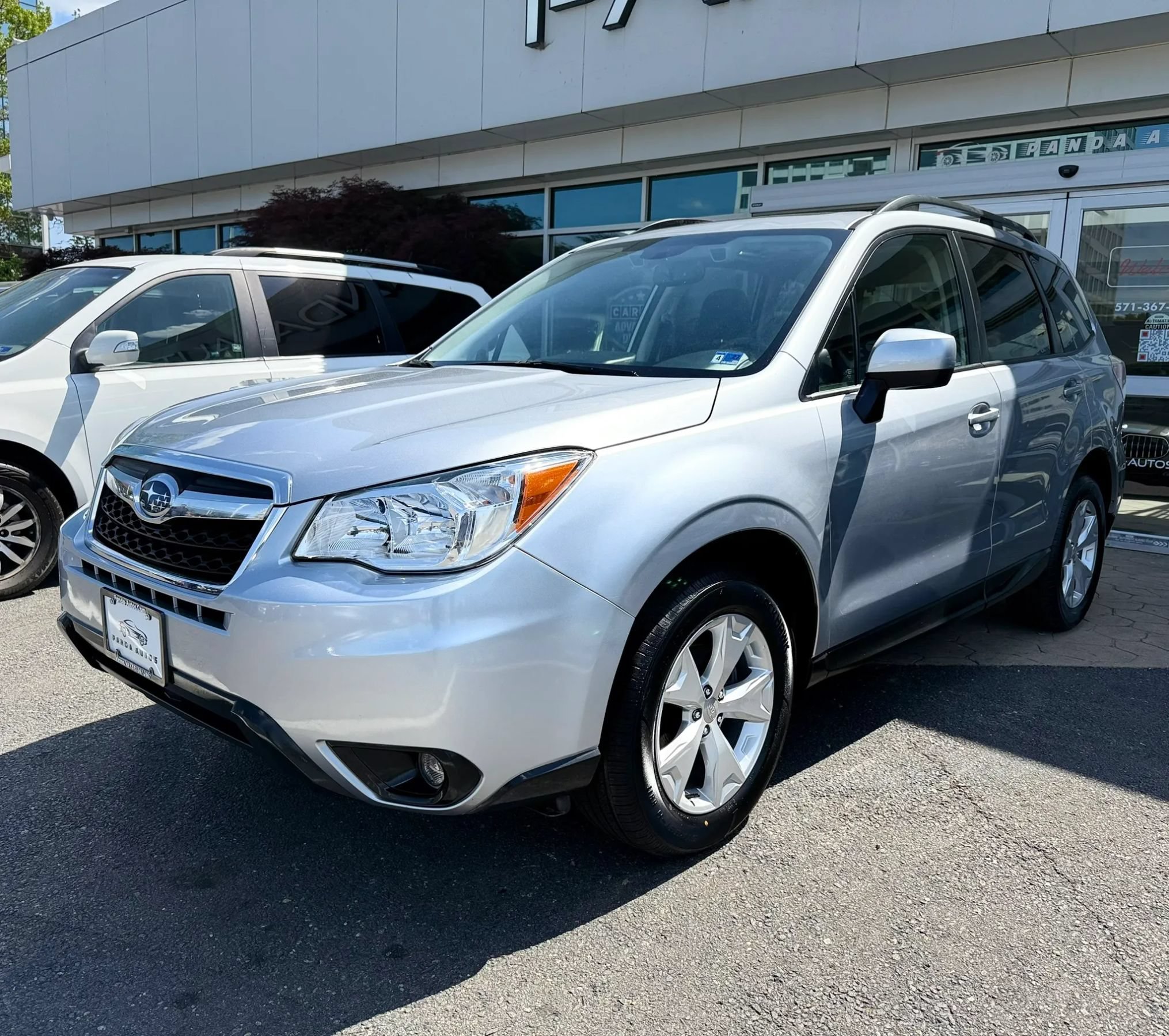 Used 2016 Subaru Forester 2.5i Premium AWD/4WD image 3