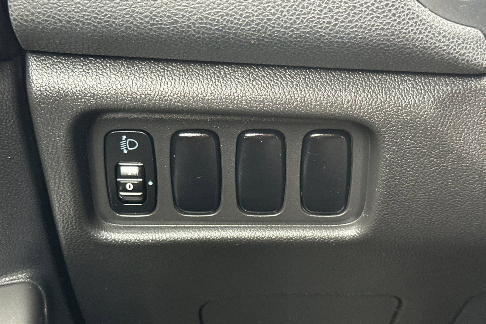 Used 2018 Mitsubishi Outlander Sport SEL AWD/4WD image 30