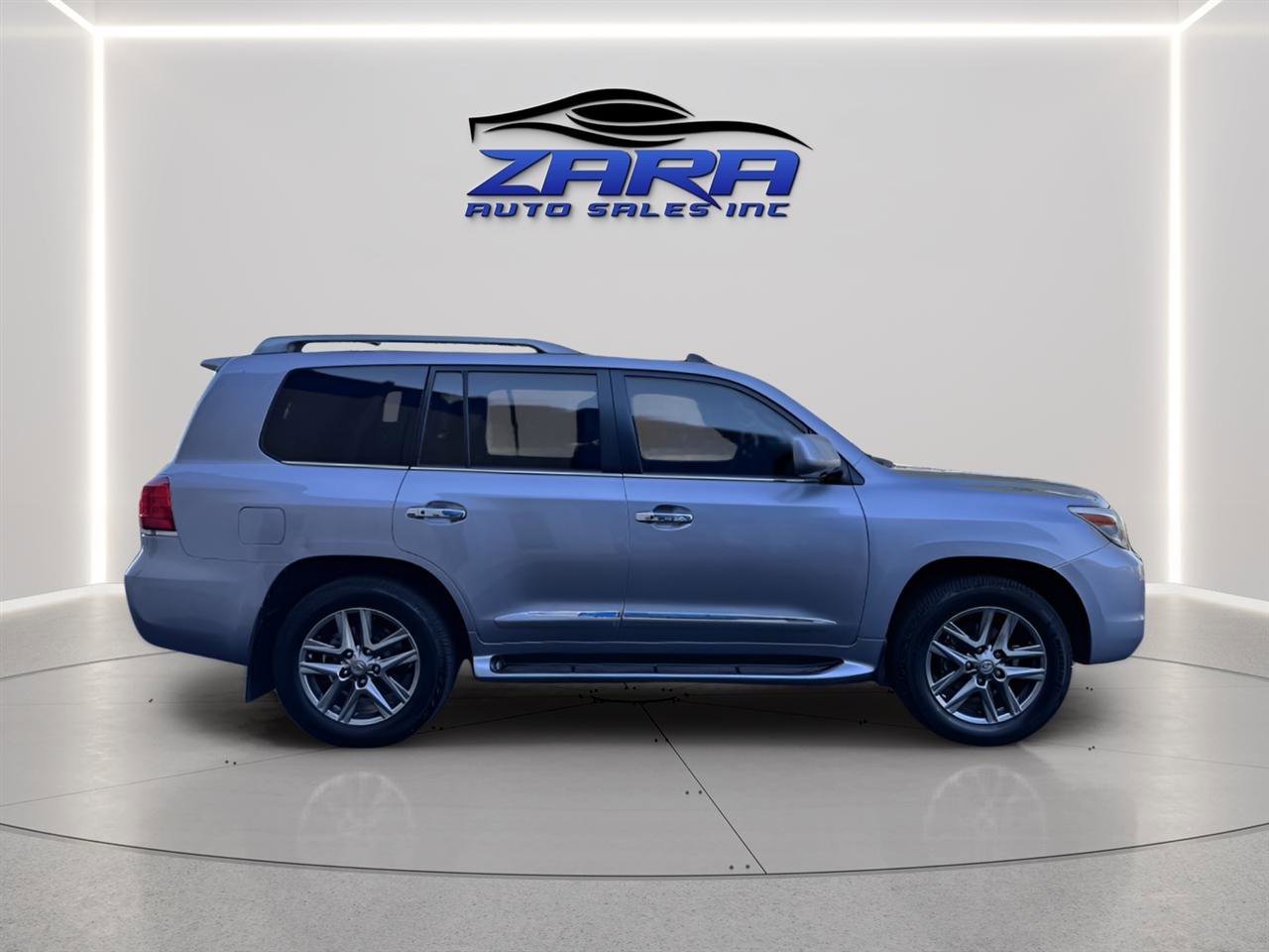 Used 2011 Lexus LX 570 4WD w/ Luxury Pkg image 7