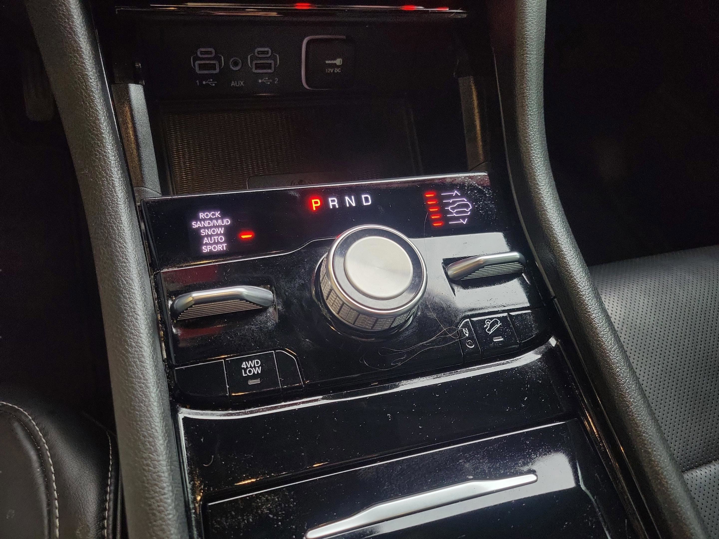 Used 2022 Jeep Grand Cherokee Overland w/ Luxury Tech Group IV image 18