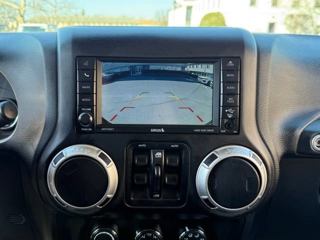 Used 2016 Jeep Wrangler Unlimited Rubicon image 40