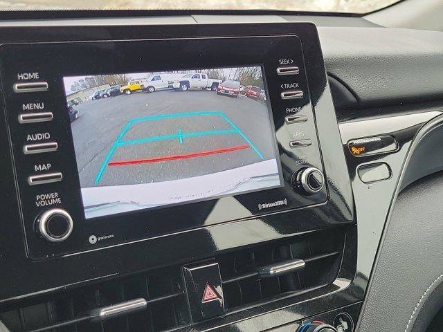 Used 2024 Toyota Camry SE image 25