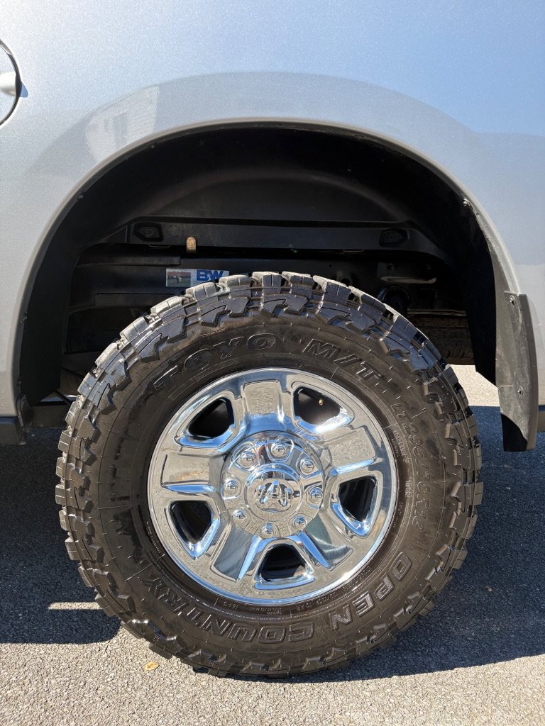 Used 2024 RAM 2500 Tradesman w/ Chrome Appearance Group AWD/4WD image 9