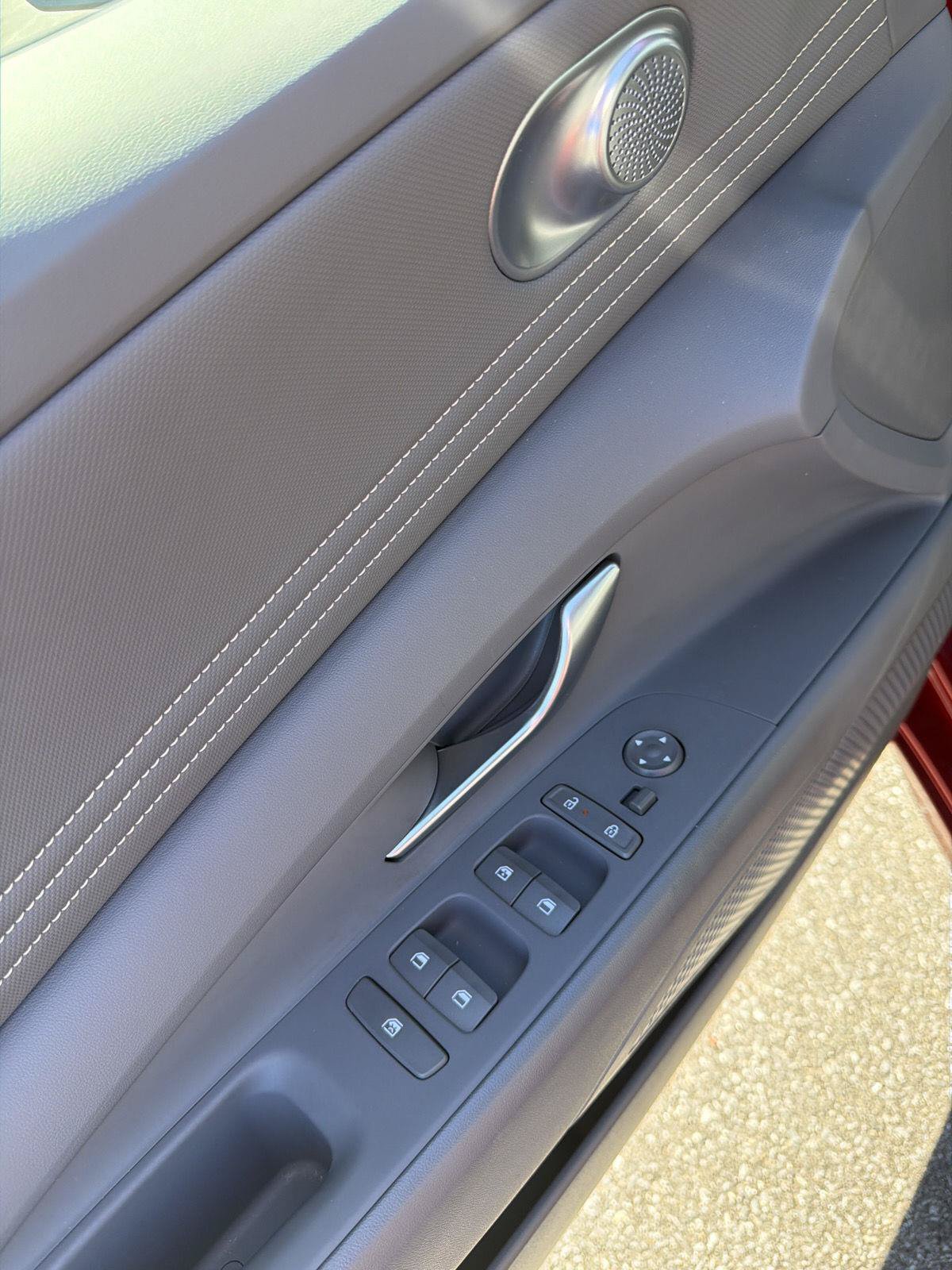 Certified 2025 Hyundai Elantra SEL FWD image 19