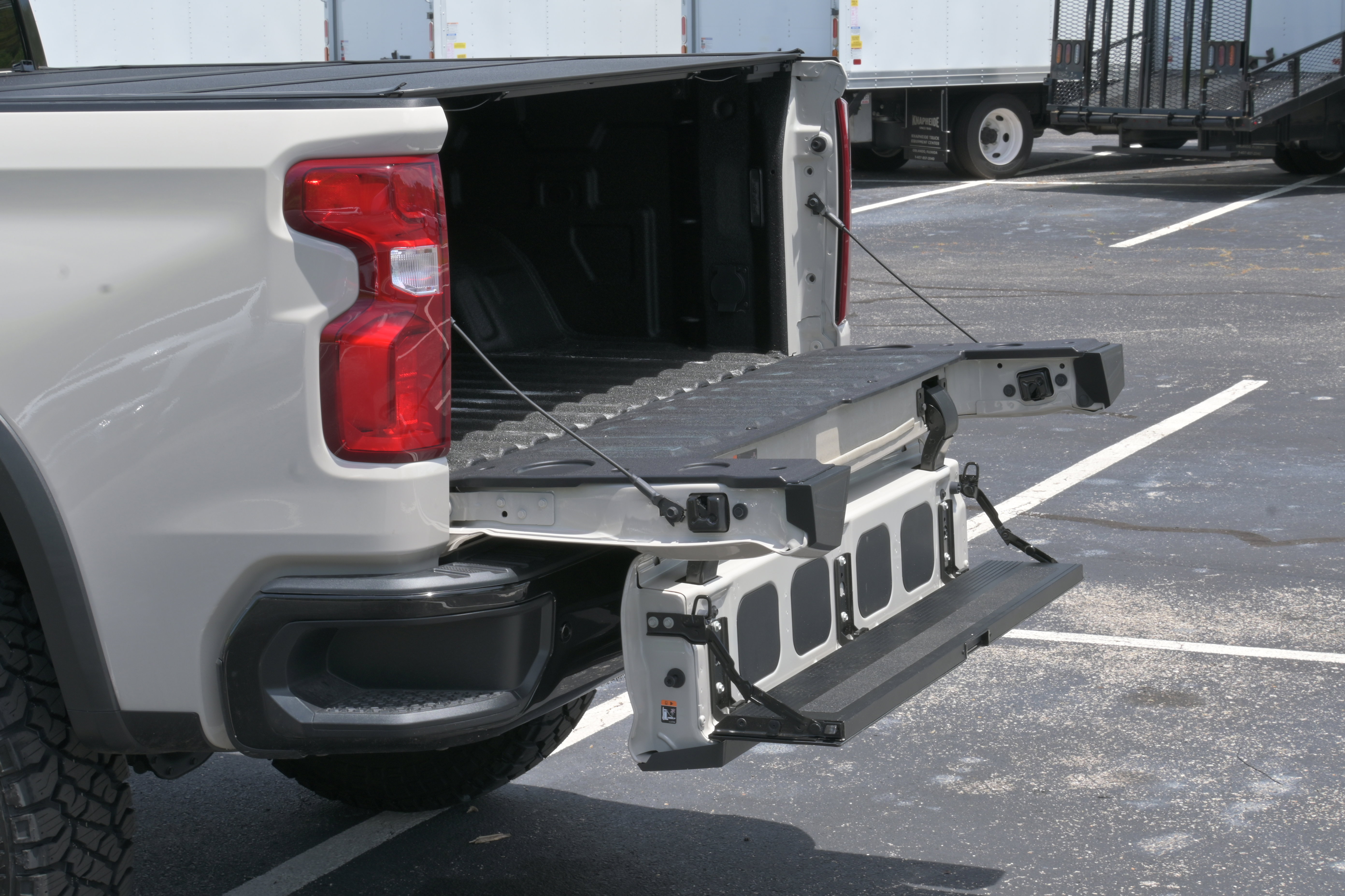 Used 2026 Chevrolet Silverado 1500 ZR2 AWD/4WD image 38