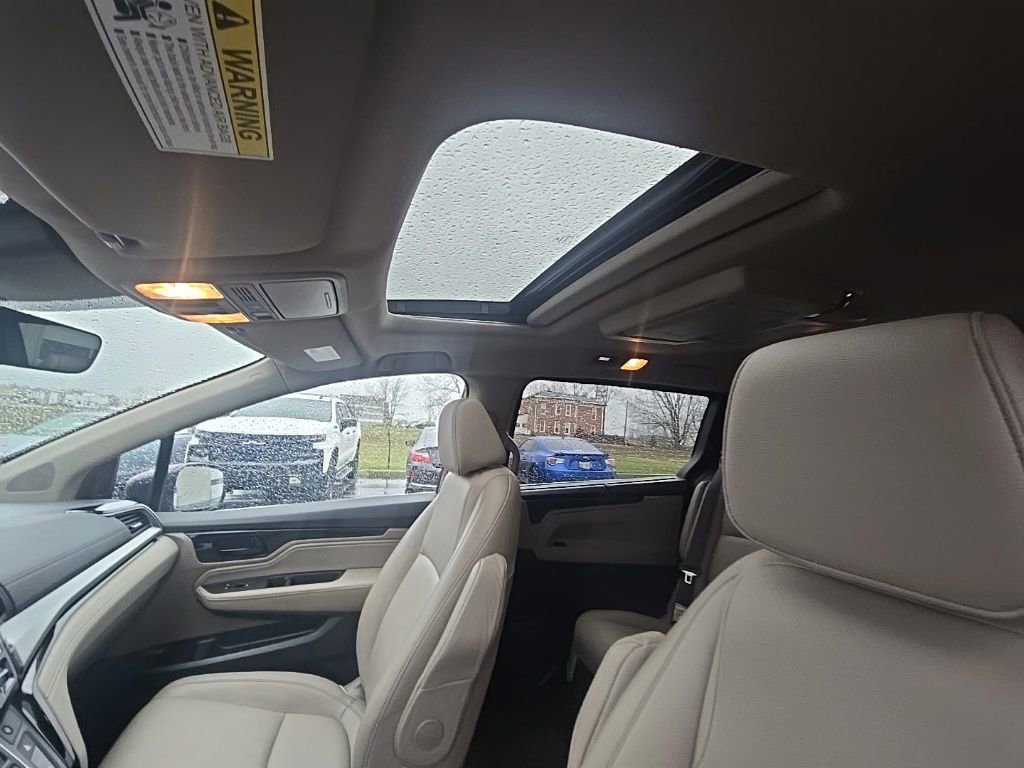 Used 2024 Honda Odyssey Touring image 14
