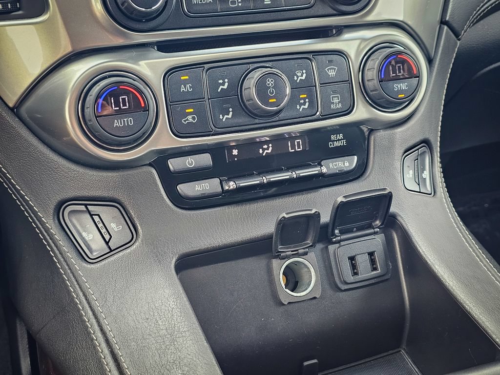 Used 2019 Chevrolet Suburban LT AWD/4WD image 29