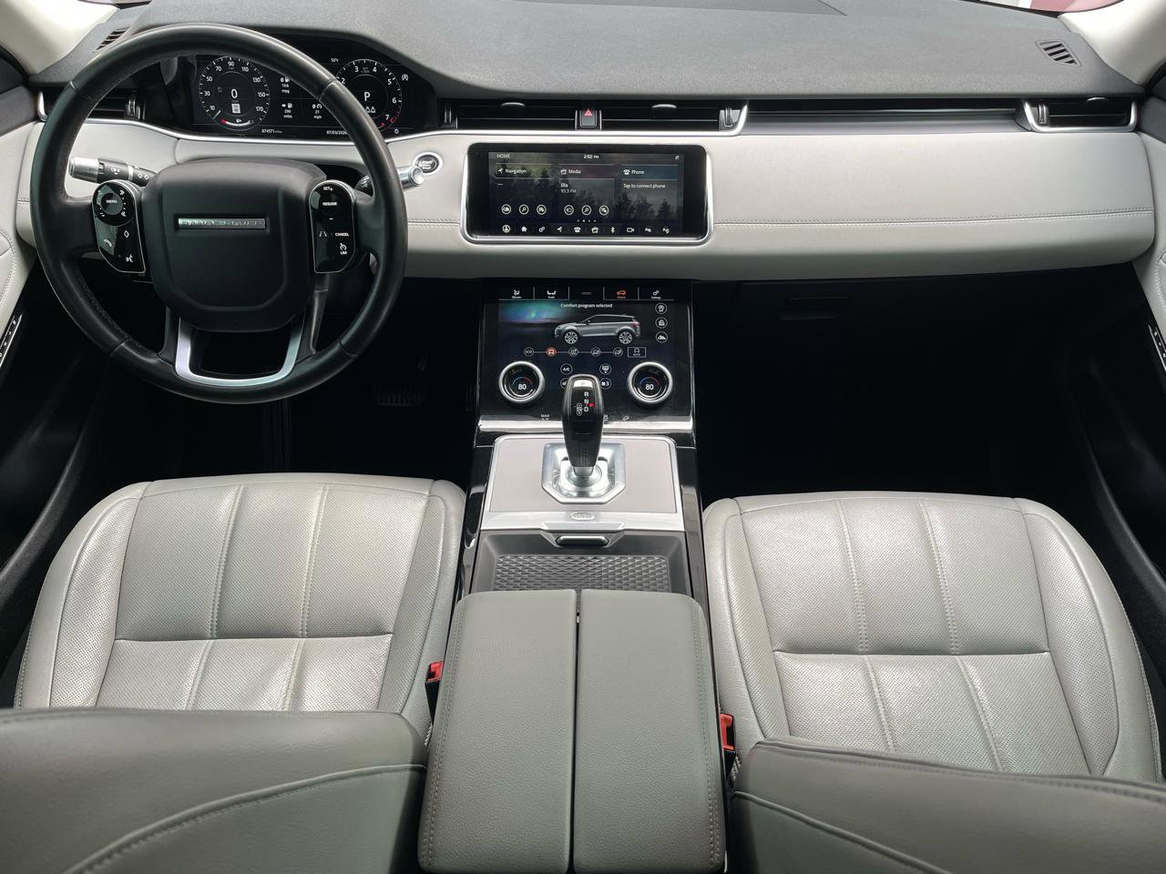 Used 2020 Land Rover Range Rover Evoque SE image 10