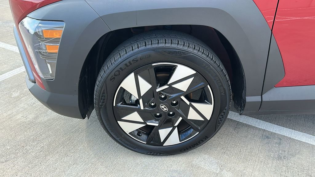 Used 2025 Hyundai Kona SEL image 6