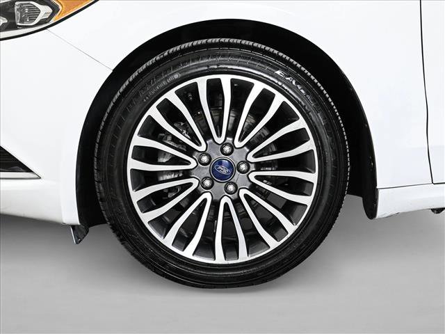 Used 2018 Ford Fusion Titanium image 24