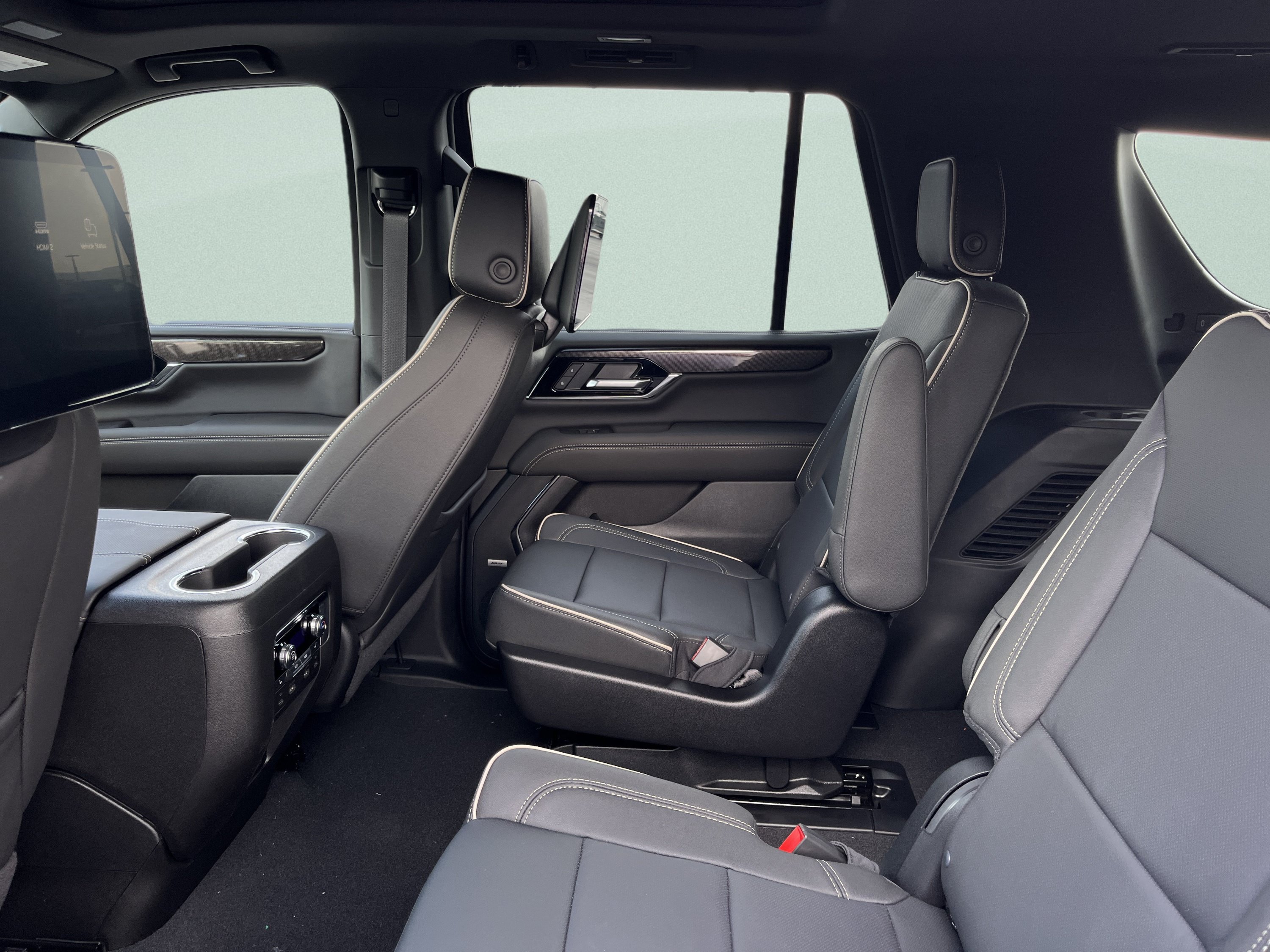 New 2026 GMC Yukon Elevation w/ Elevation Premium Package AWD/4WD image 40