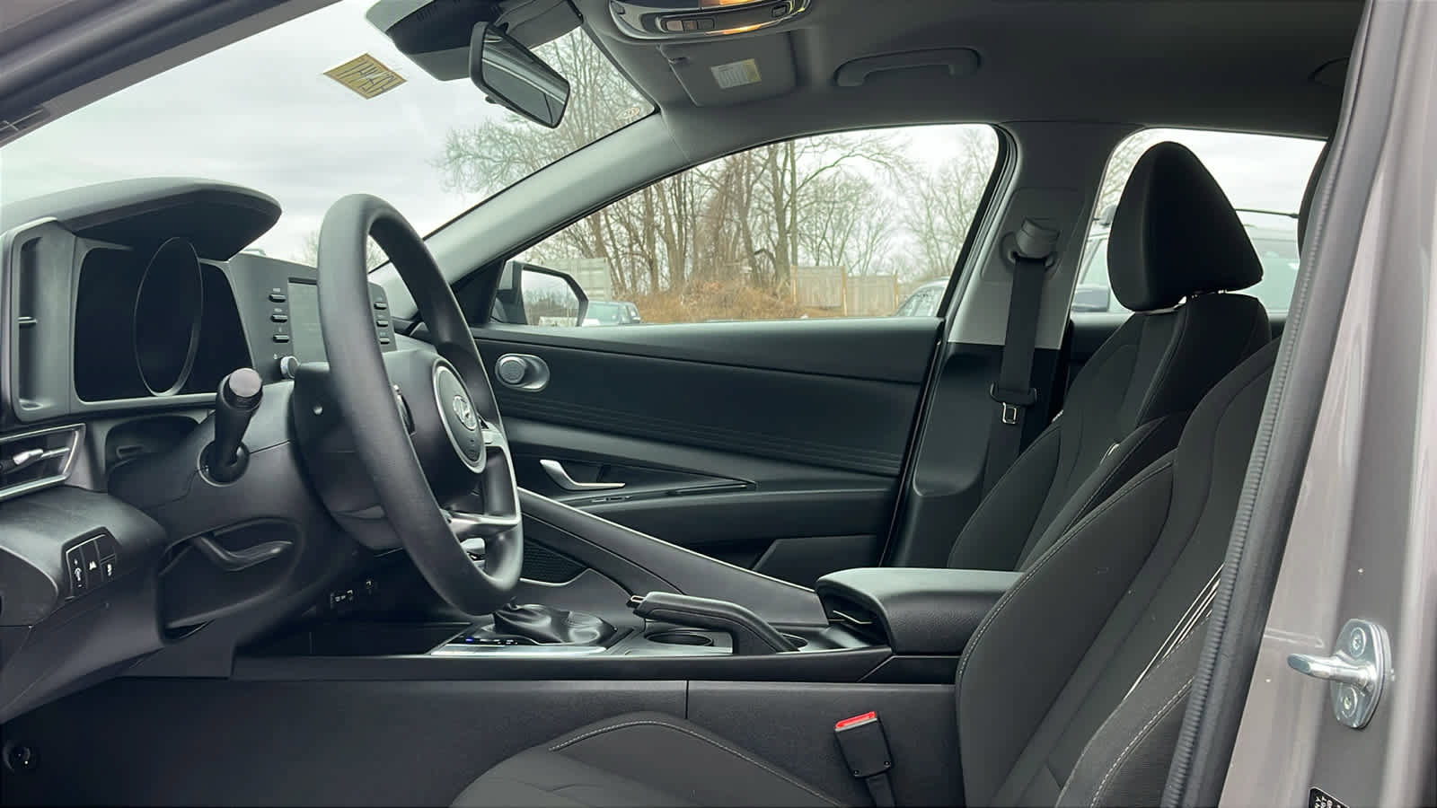 Used 2023 Hyundai Elantra SEL image 10