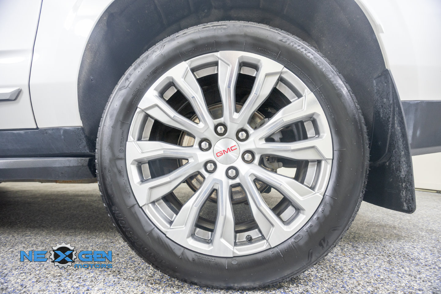 Used 2022 GMC Yukon XL Denali AWD/4WD image 47