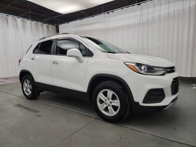 Used 2018 Chevrolet Trax LT w/ LT Convenience Package image 13