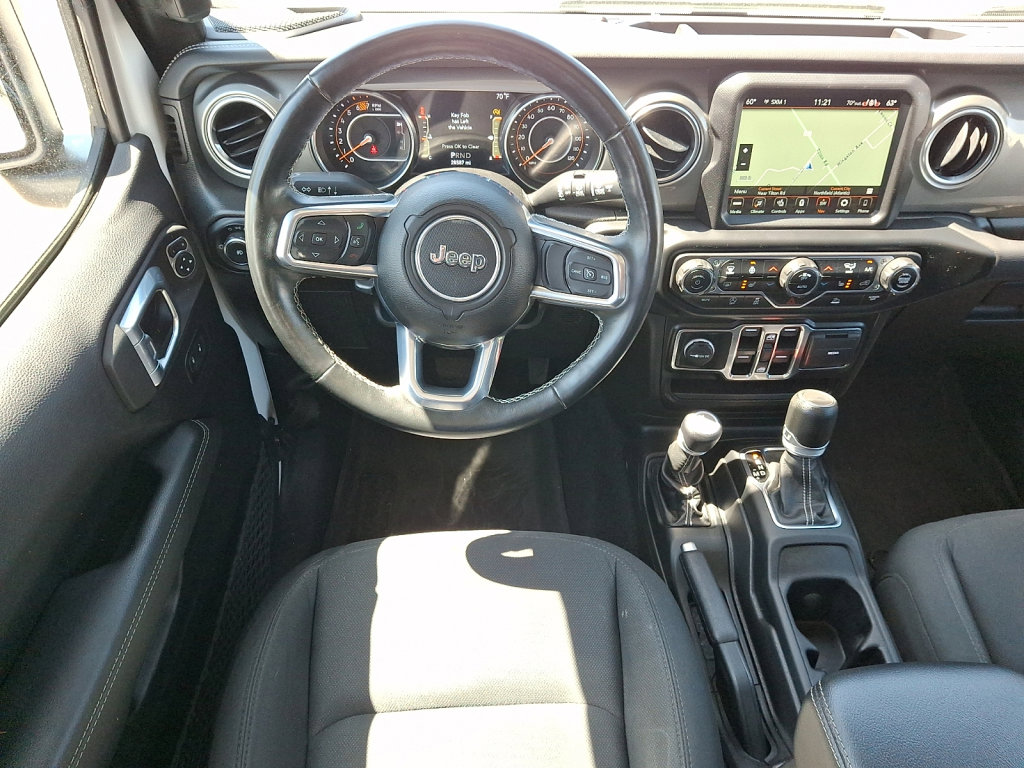 Used 2022 Jeep Wrangler Unlimited Sahara w/ Cold Weather Group AWD/4WD image 22