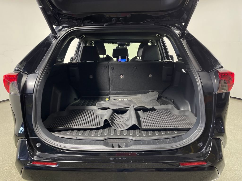 Certified 2023 Toyota RAV4 SE image 10