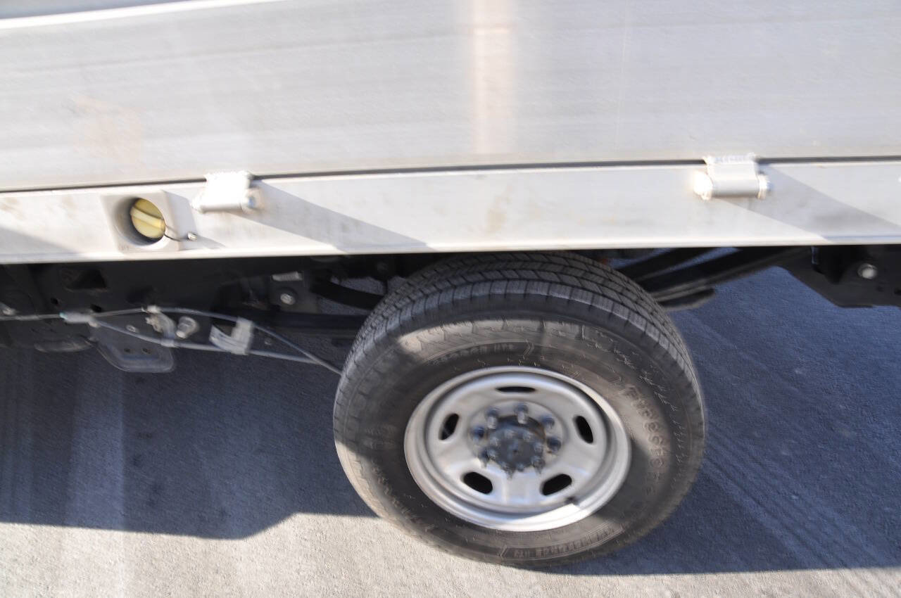 Used 2021 Ford F250 XL w/ Power Equipment Group RWD image 32