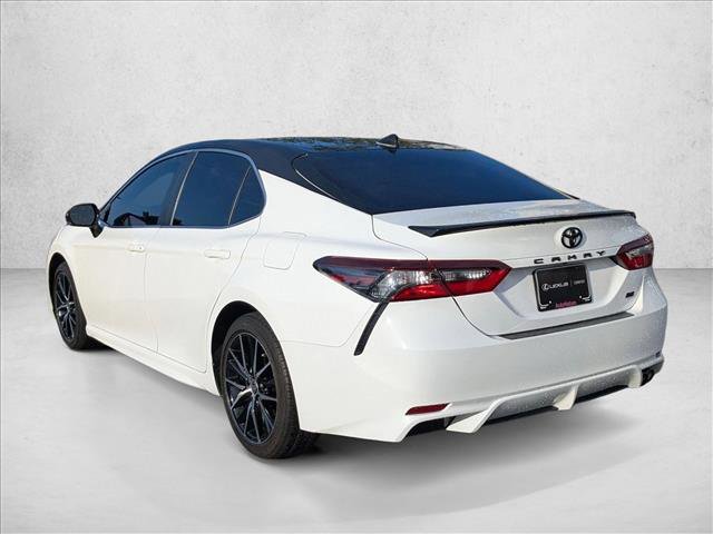 Used 2022 Toyota Camry SE image 9