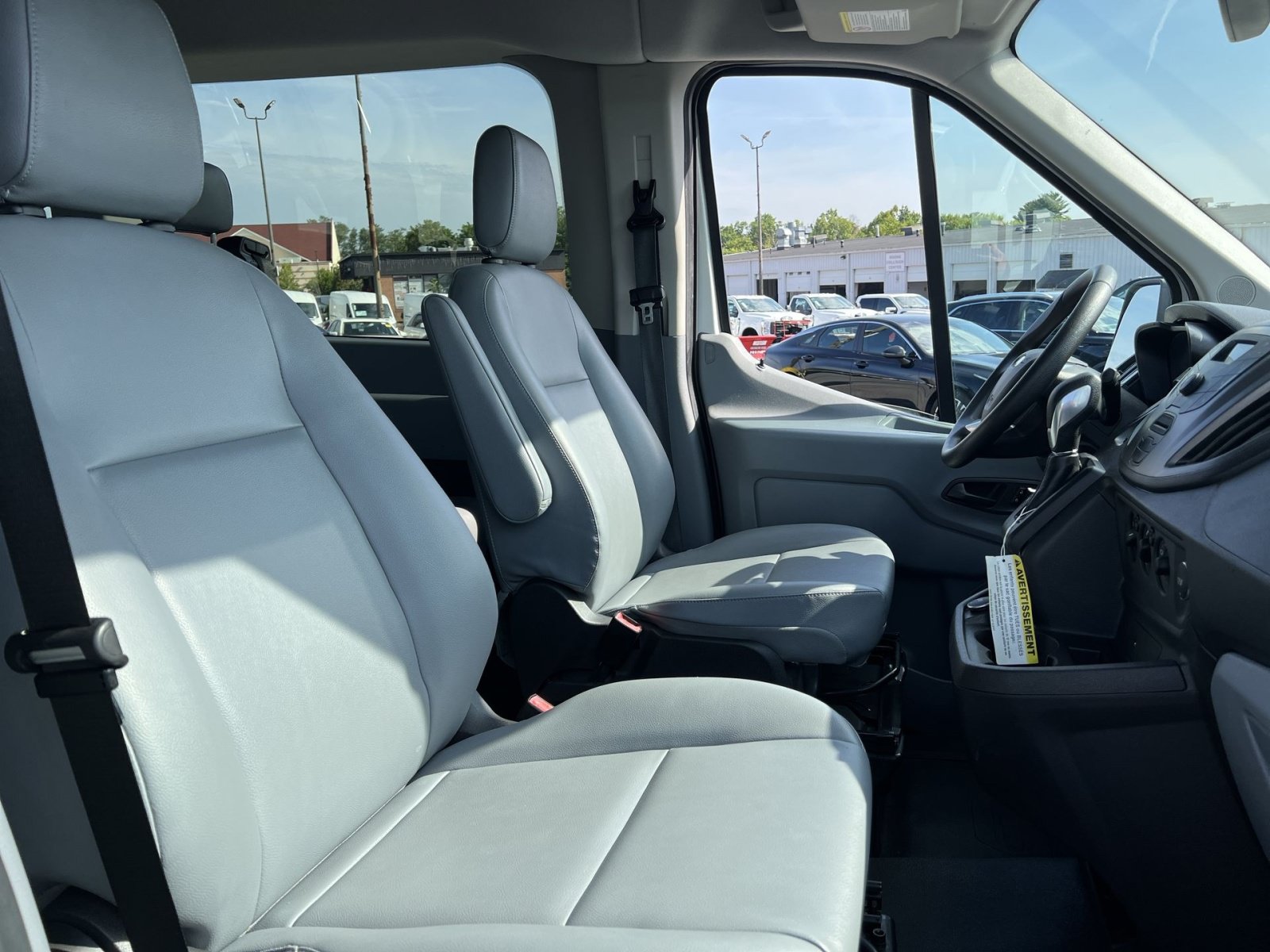 Used 2017 Ford Transit 350 XL RWD image 25