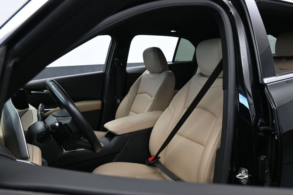 Used 2024 Cadillac XT4 Luxury FWD image 10