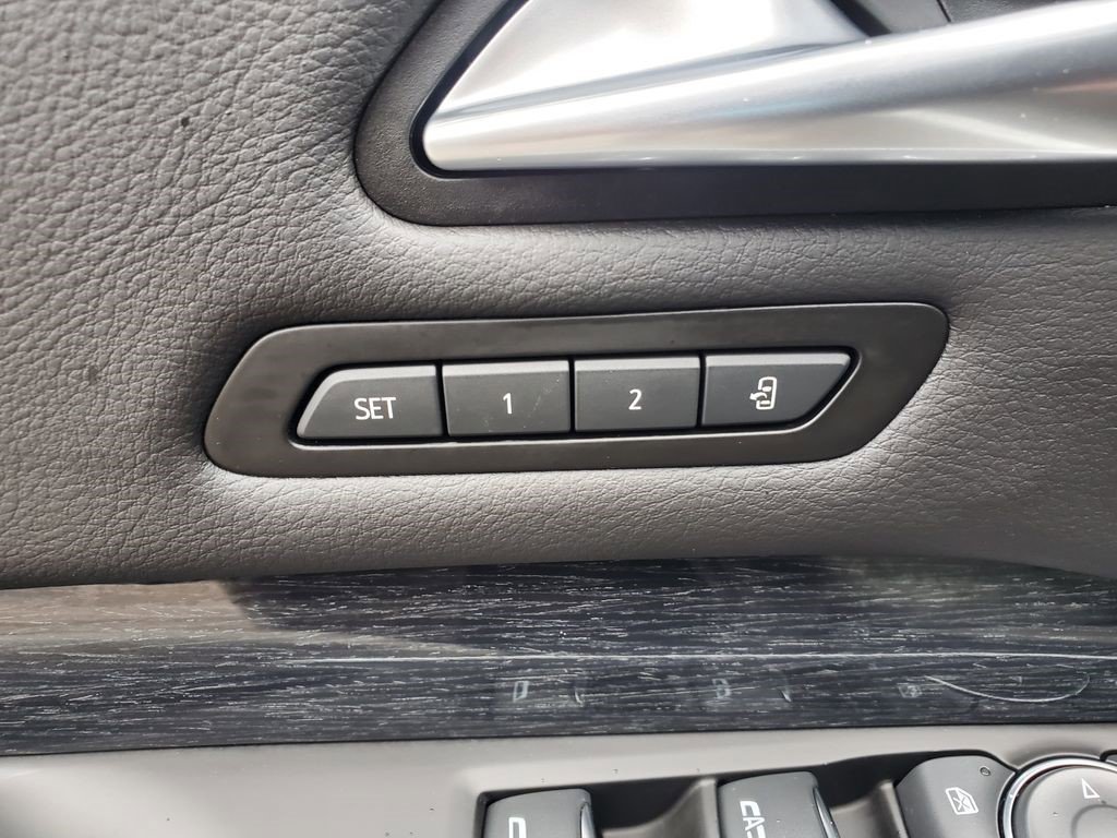 Certified 2023 Cadillac XT4 Premium Luxury w/ Cold Weather Package image 17