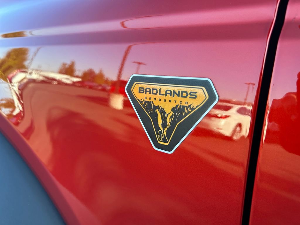 Used 2023 Ford Bronco Badlands w/ Sasquatch Package image 31