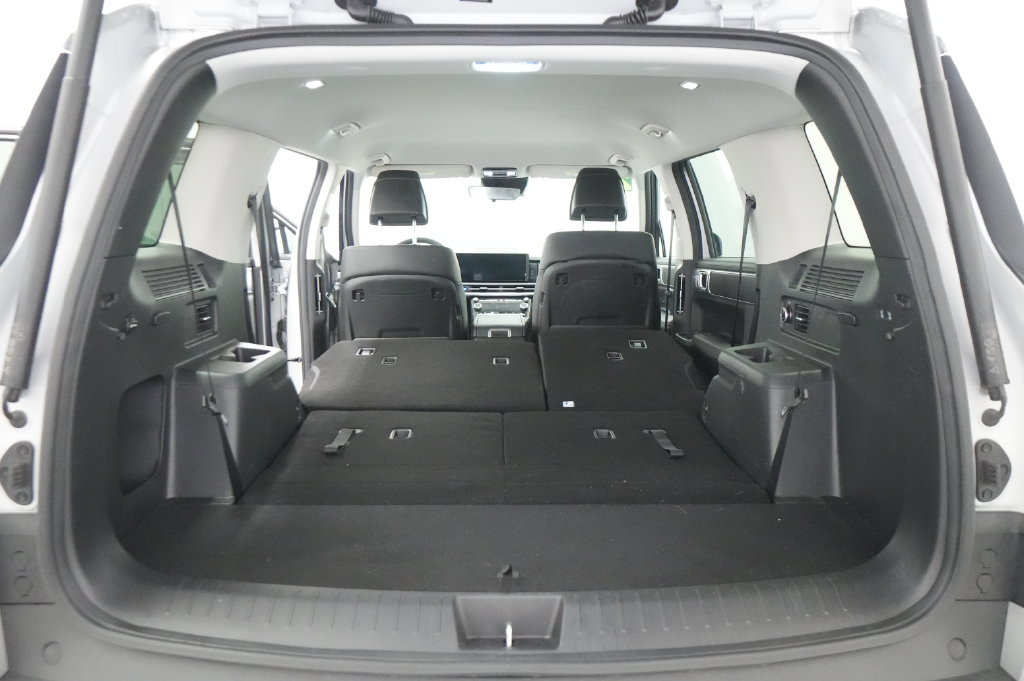 Used 2025 Hyundai Santa Fe SEL AWD/4WD image 26