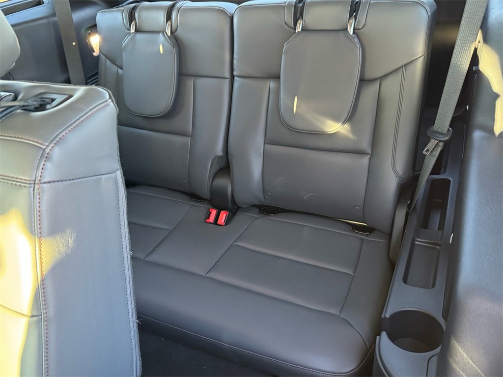 New 2025 Ford Explorer Active w/ Active Comfort Package image 11