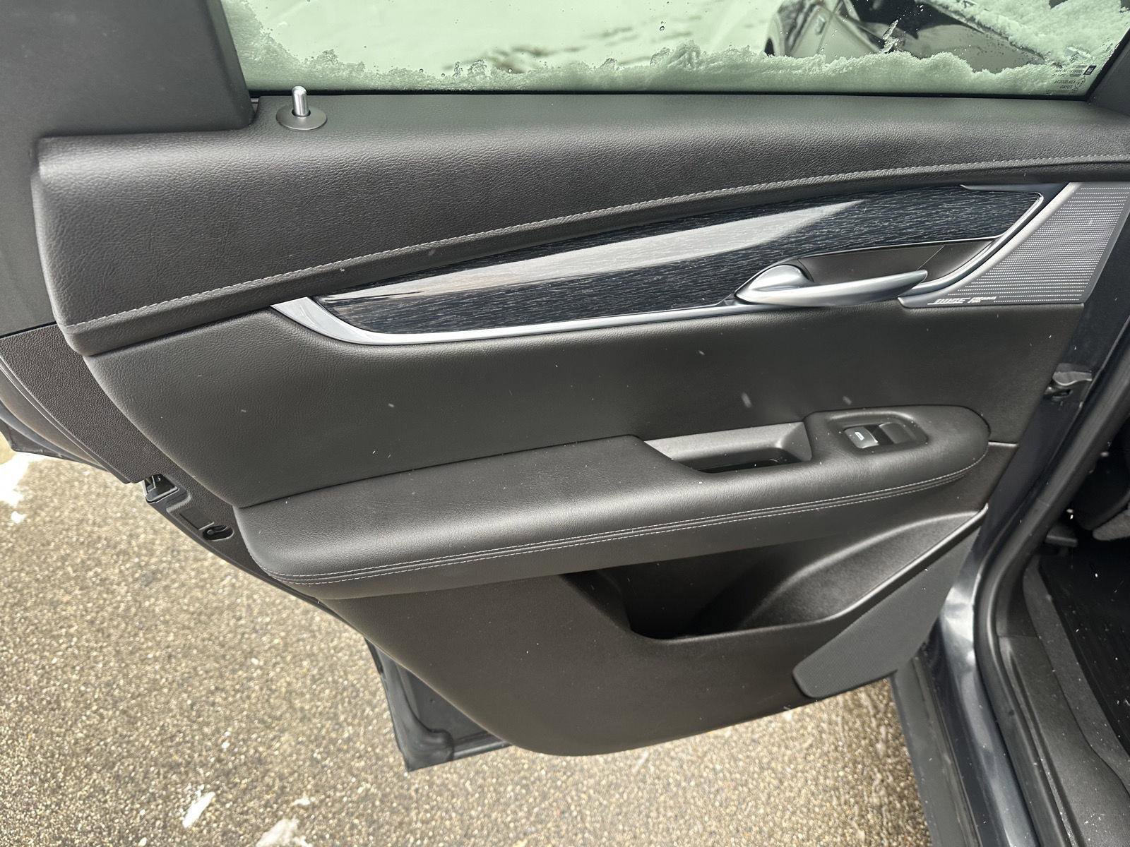 Used 2023 Cadillac XT5 Premium Luxury image 15