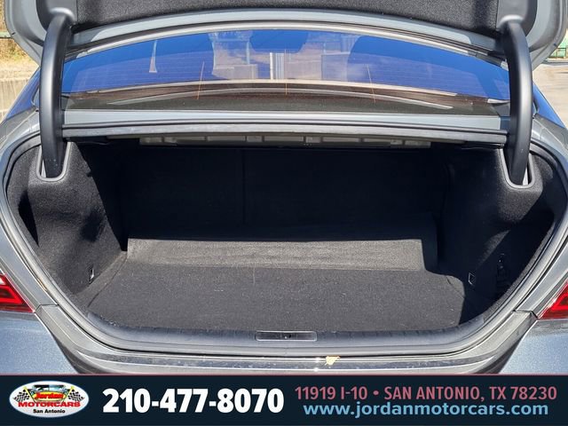 Used 2022 Genesis G70 3.3T image 30