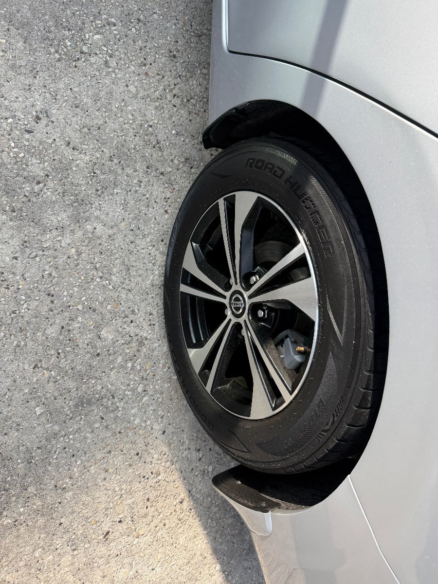 Used 2020 Nissan Sentra SV w/ Trunk Package FWD image 10