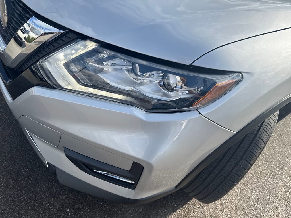 Used 2019 Nissan Rogue SL w/ Premium Package image 34
