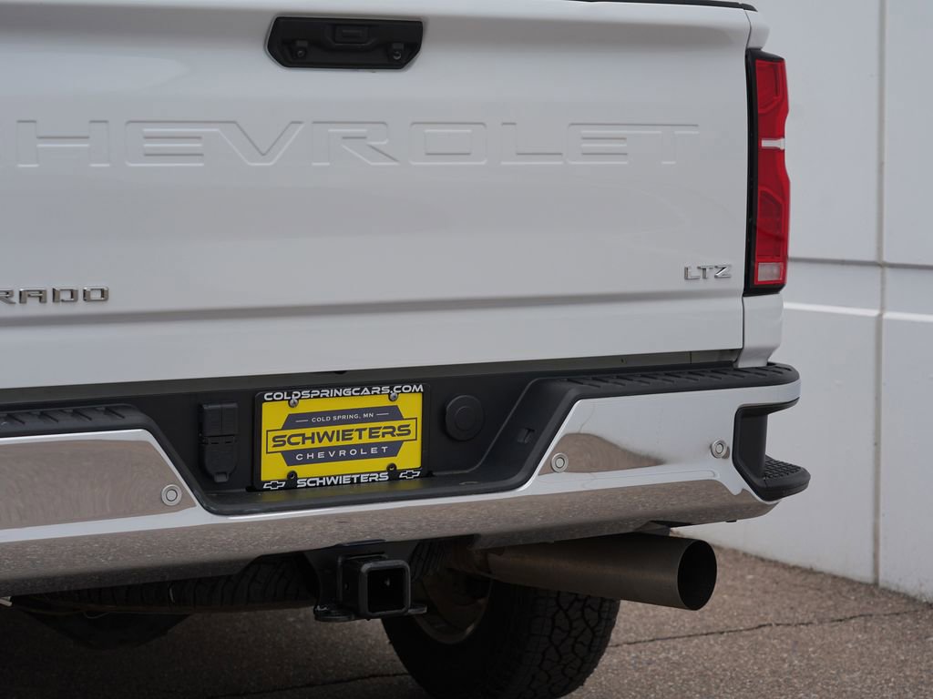 Used 2024 Chevrolet Silverado 3500 LTZ w/ LTZ Plus Package AWD/4WD image 10