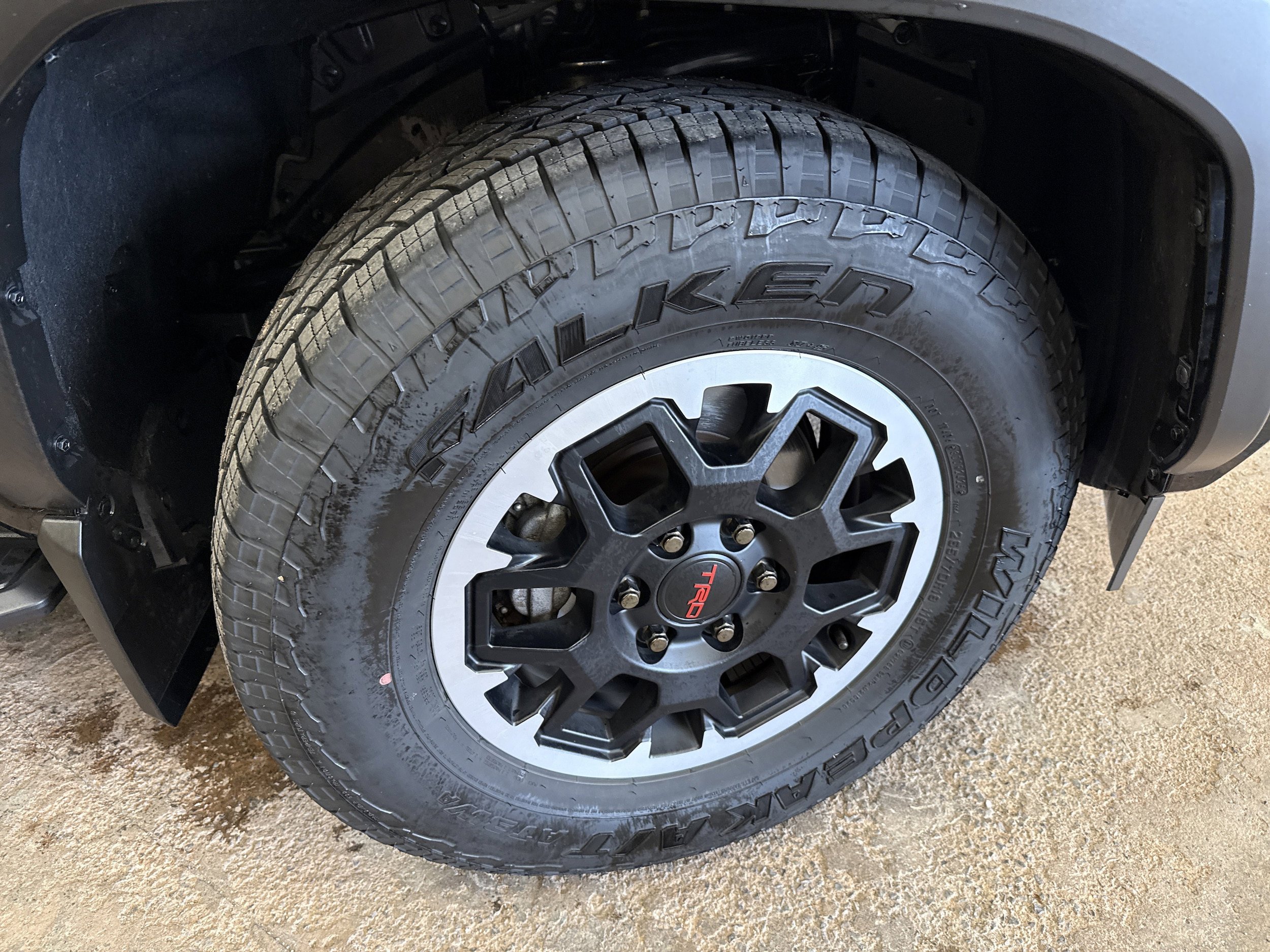 Used 2025 Toyota 4Runner TRD Off-Road Premium AWD/4WD image 12