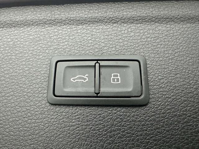 Used 2023 Audi Q5 2.0T Premium Plus w/ Premium Plus Package AWD/4WD image 12