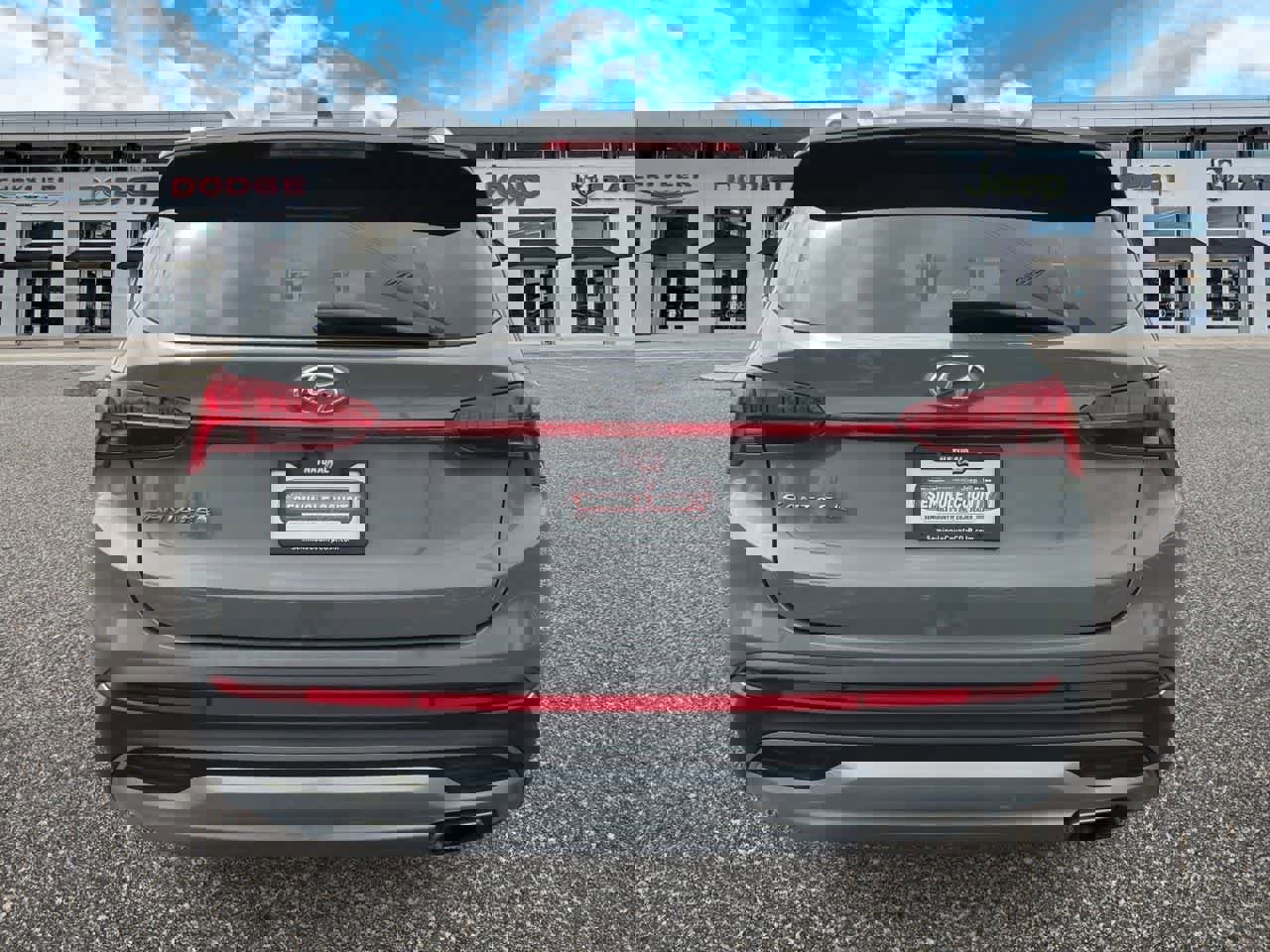 Used 2021 Hyundai Santa Fe SEL w/ Convenience Package image 7