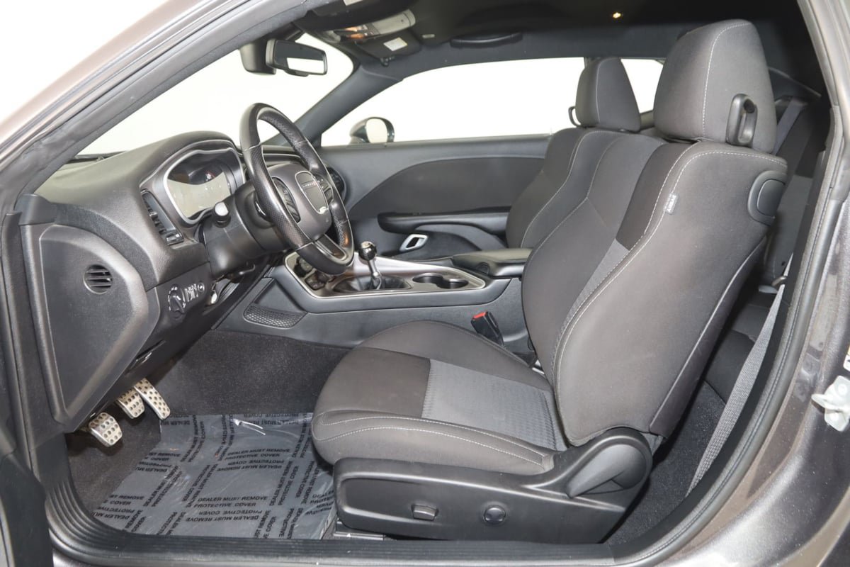 Used 2022 Dodge Challenger R/T w/ Blacktop Package RWD image 10
