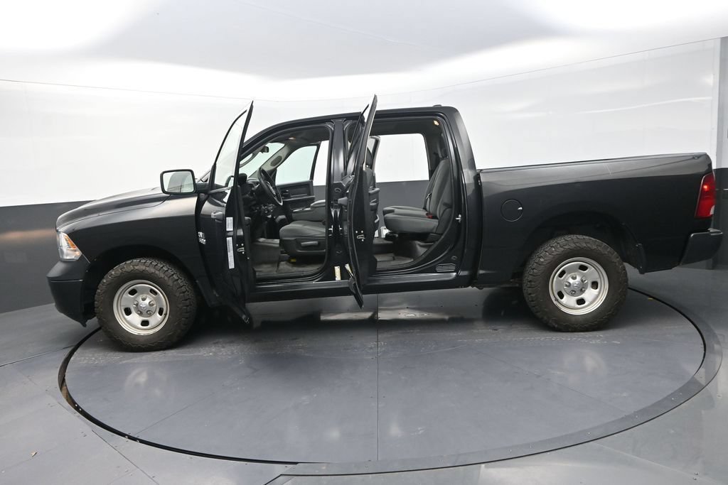 Used 2018 RAM 1500 Tradesman w/ Popular Equipment Group AWD/4WD image 34