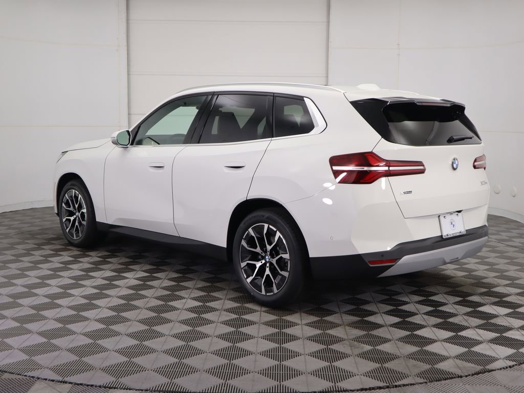 Certified 2025 BMW X3 xDrive30i w/ Premium Package image 8