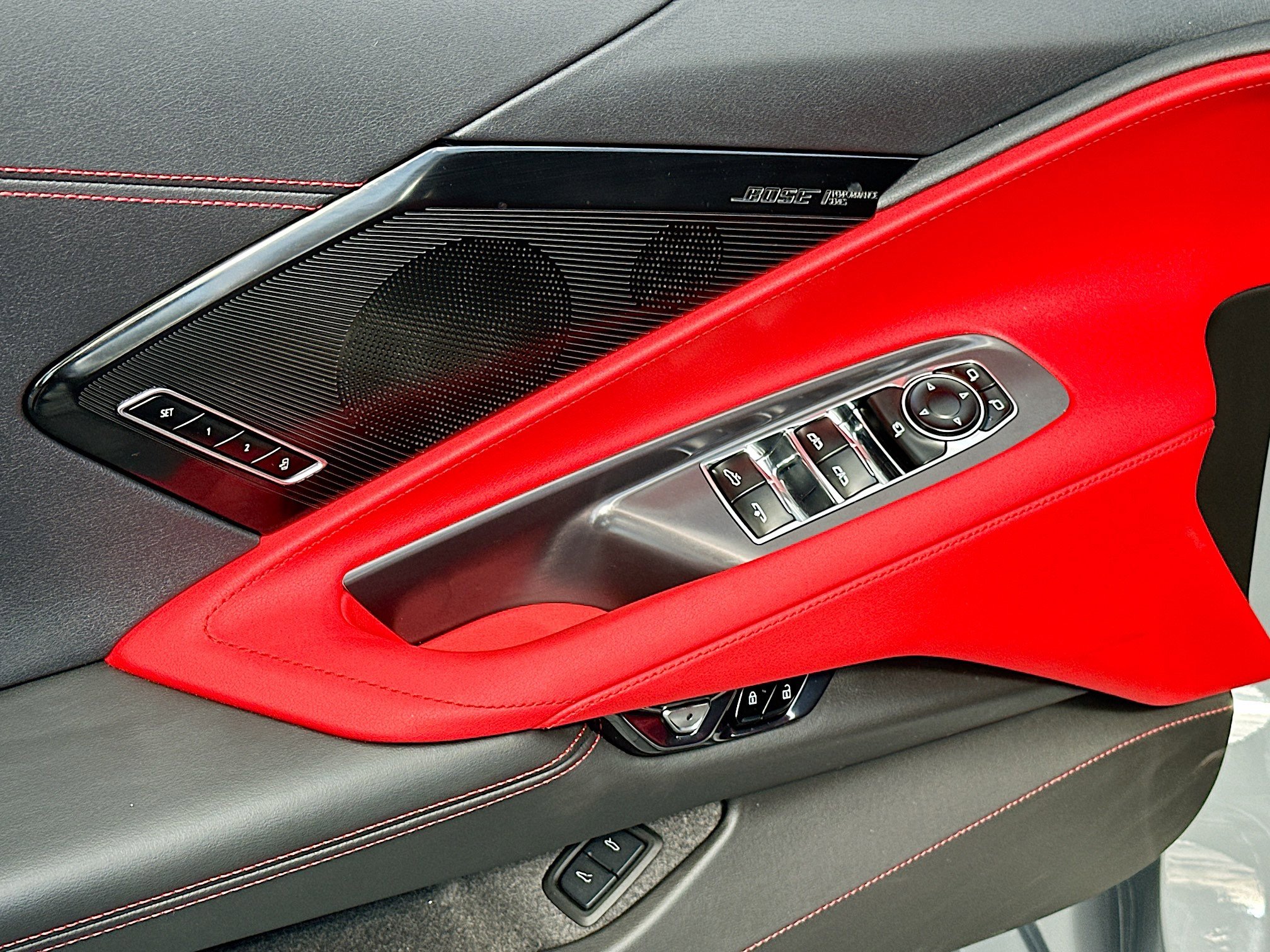 Used 2025 Chevrolet Corvette 2LT w/ Stealth Interior Trim Package image 18